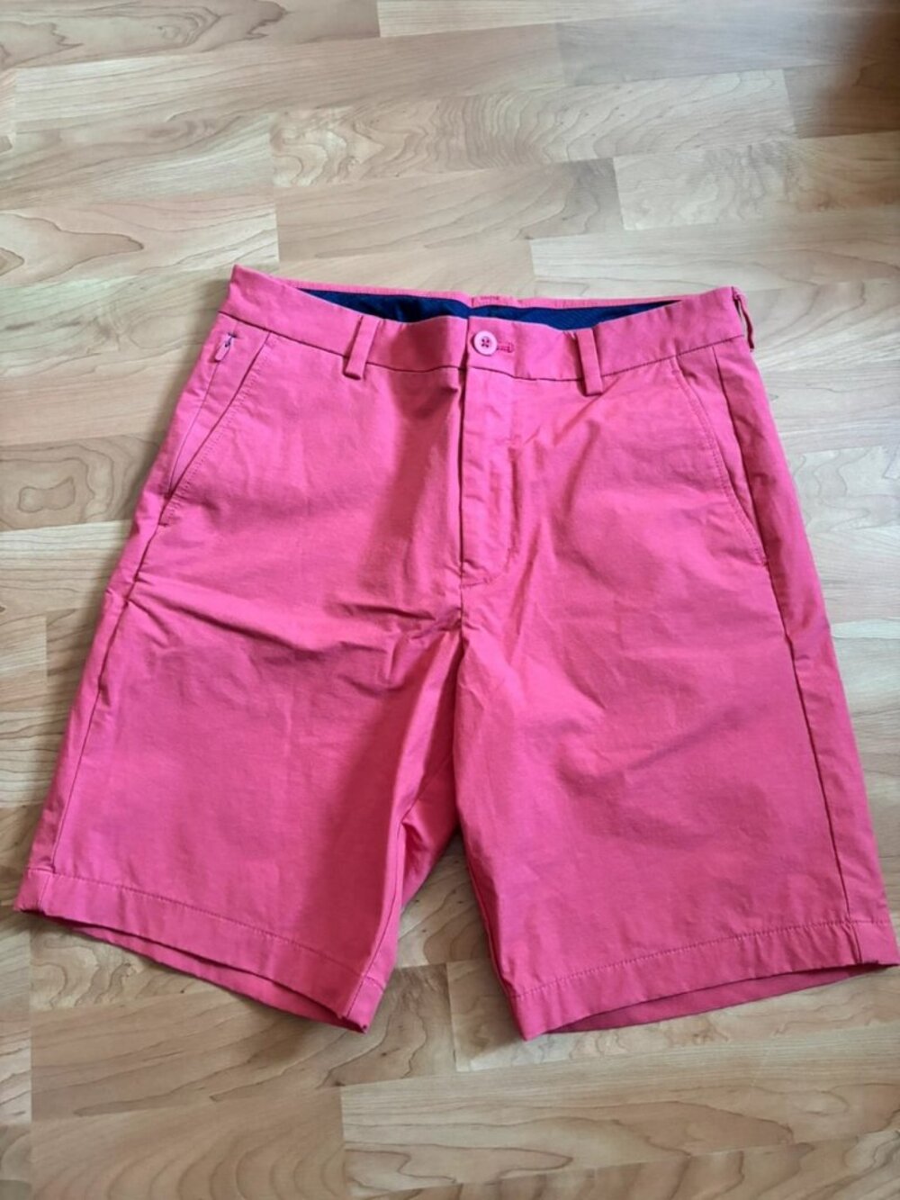 Men’s Bright Pink Chino Shorts, W30